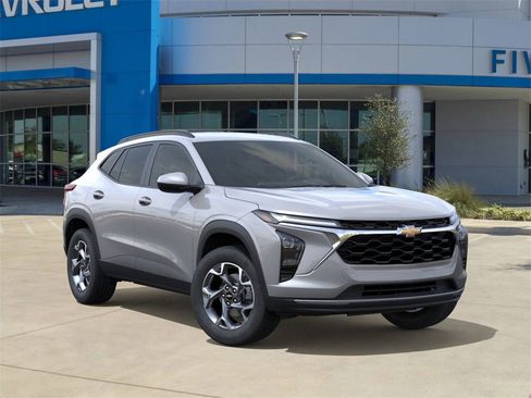 New 2026 Chevrolet Trax LT w/ Driver Confidence Package image 7