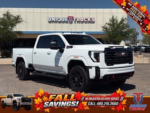 Used 2024 GMC Sierra 2500 AT4 w/ Technology Package AWD/4WD image 4