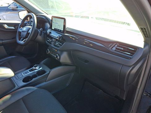 Used 2025 Ford Escape ST-Line image 11