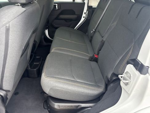 Used 2025 Jeep Wrangler Unlimited Sahara image 10