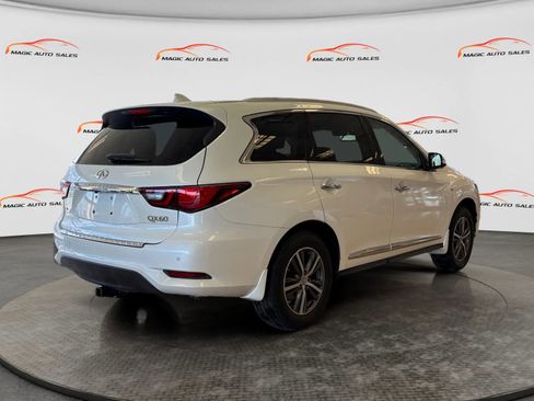 Used 2019 INFINITI QX60 Luxe w/ Essential Package image 47