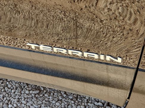 Used 2023 GMC Terrain SLT w/ LPO, Floor Liner Package FWD image 8