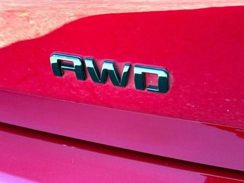 Certified 2022 Chevrolet Equinox RS w/ Infotainment Package AWD/4WD image 7