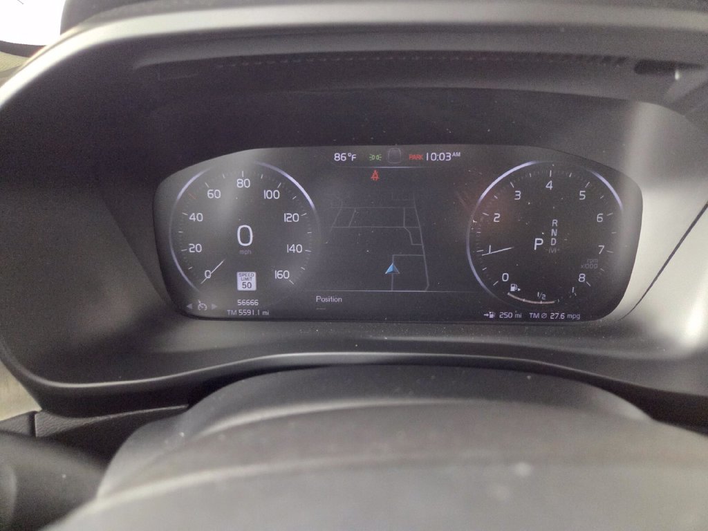 Used 2022 Volvo XC40 T4 Inscription FWD image 14