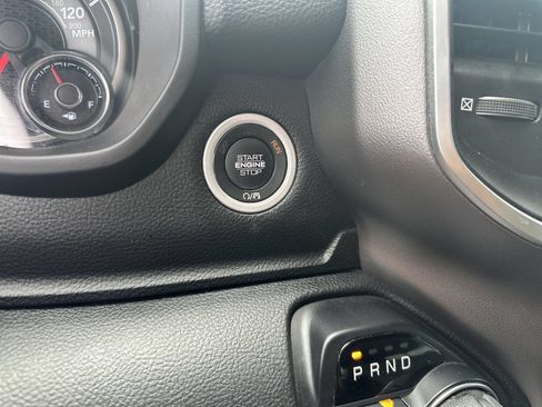 Used 2019 RAM 1500 Big Horn AWD/4WD image 17