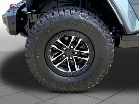 New 2026 Jeep Wrangler Unlimited Rubicon AWD/4WD image 11
