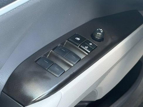 Certified 2023 Toyota Camry SE AWD/4WD image 32
