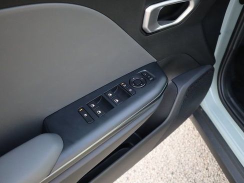 New 2025 Kia K4 LXS image 16