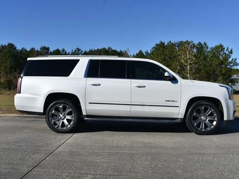 Used 2017 GMC Yukon XL Denali w/ Open Road Package image 3