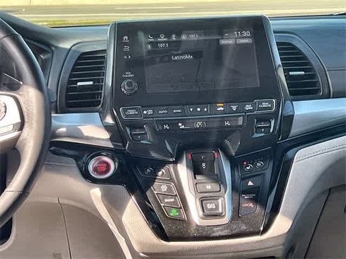 Certified 2018 Honda Odyssey Elite image 18