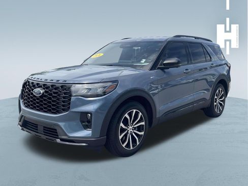 Used 2026 Ford Explorer ST-Line RWD image 3
