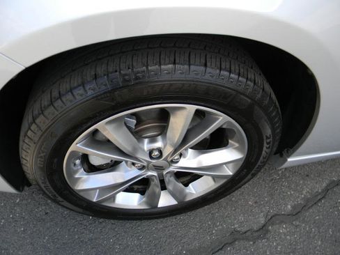 Used 2022 Dodge Charger SXT AWD/4WD image 25