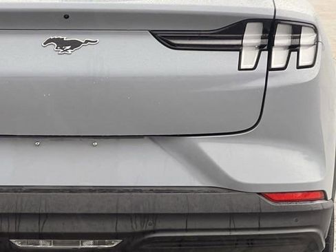 Used 2025 Ford Mustang Mach-E Select image 5