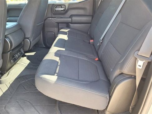 Used 2021 Chevrolet Silverado 1500 LT image 18