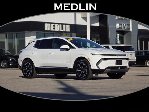 Used 2025 Chevrolet Equinox EV LT image 1