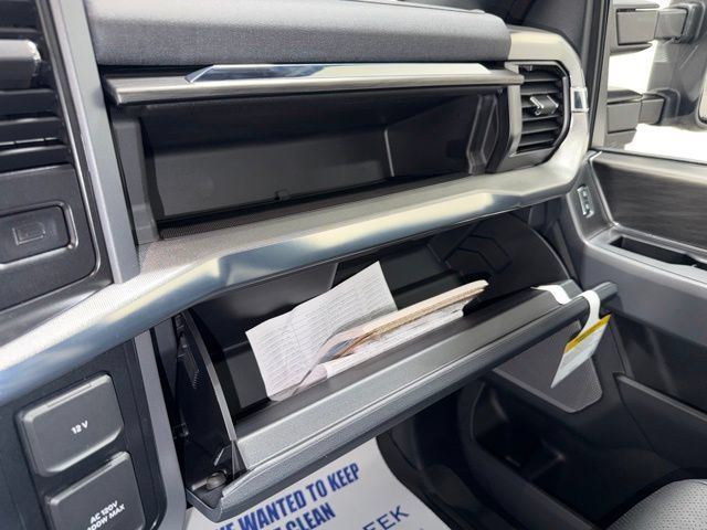 New 2026 Ford F150 Lariat w/ Equipment Group 502A High AWD/4WD image 32
