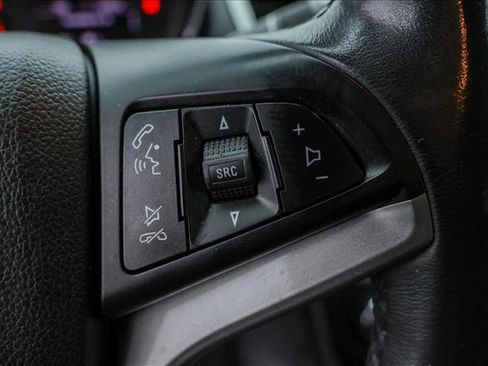 Used 2019 Chevrolet Trax LT w/ LT Convenience Package image 16