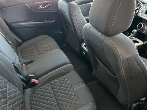Used 2019 Chevrolet Blazer LT FWD image 19