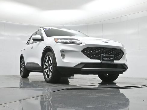 Certified 2020 Ford Escape SEL AWD/4WD image 45