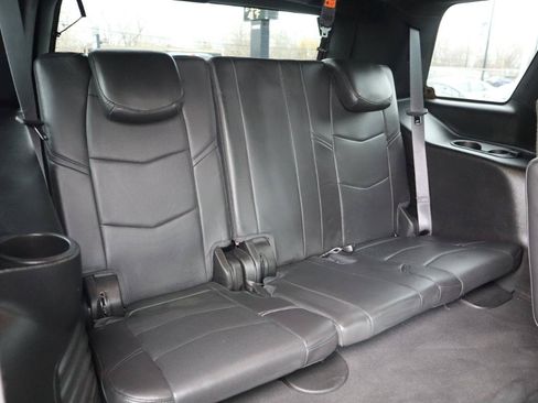 Used 2017 Cadillac Escalade Platinum AWD/4WD image 15