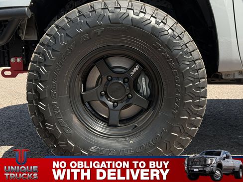 Used 2021 Toyota Tundra SR5 w/ TRD Off-Road Package AWD/4WD image 15