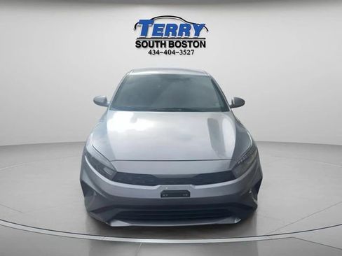 Used 2023 Kia Forte LXS FWD image 2