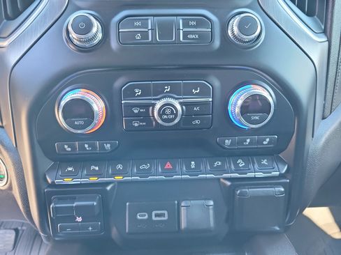 Used 2021 GMC Sierra 1500 Denali w/ Denali Ultimate Package image 12