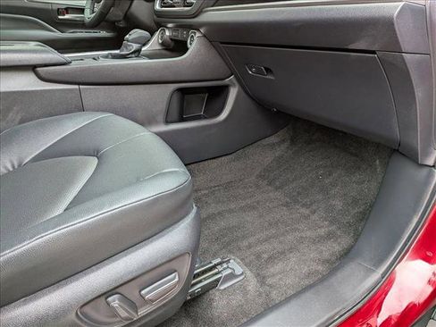 Certified 2026 Toyota Grand Highlander XLE image 15