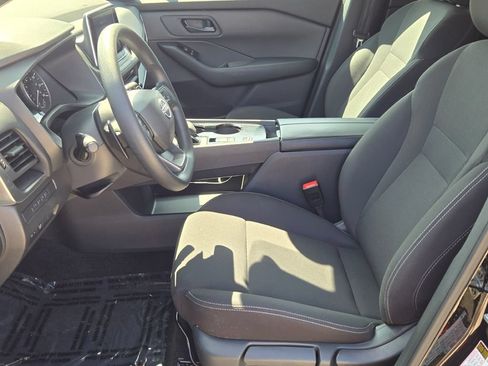 Used 2026 Nissan Rogue S FWD image 21