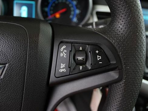 Used 2016 Chevrolet Cruze LS FWD image 4