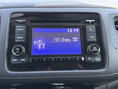 Used 2021 Honda HR-V LX image 12