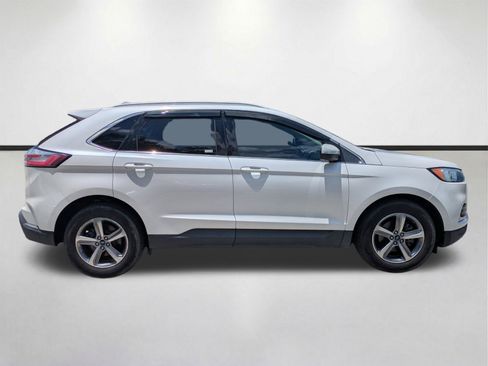 Used 2019 Ford Edge SEL w/ Equipment Group 201A FWD image 4