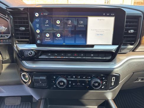 Used 2022 Chevrolet Silverado 1500 High Country w/ Technology Package AWD/4WD image 26