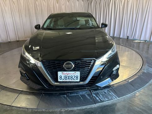 Used 2019 Nissan Altima 2.5 SL FWD image 2