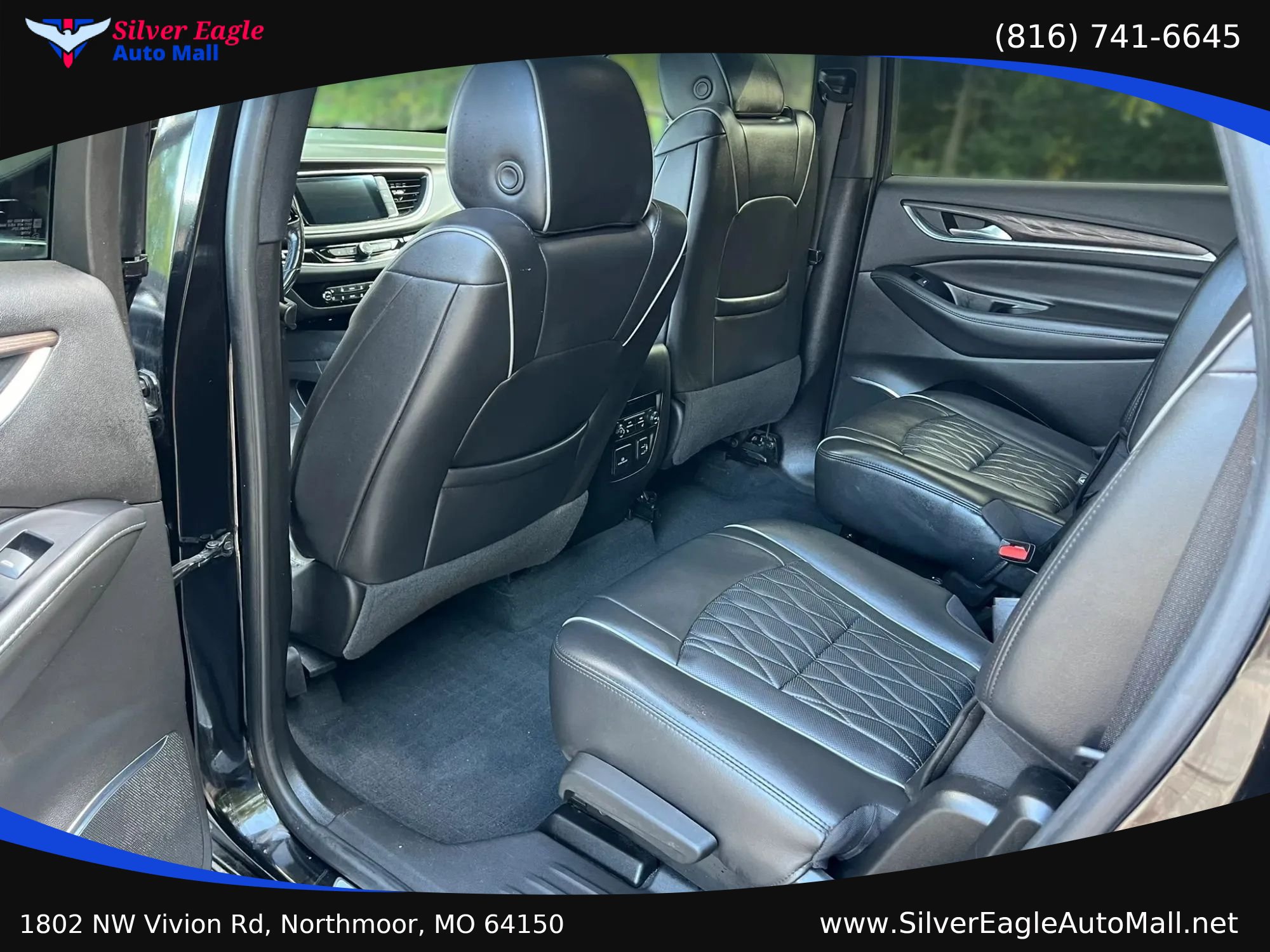 Used 2023 Buick Enclave Avenir w/ Avenir Technology Package AWD/4WD image 10
