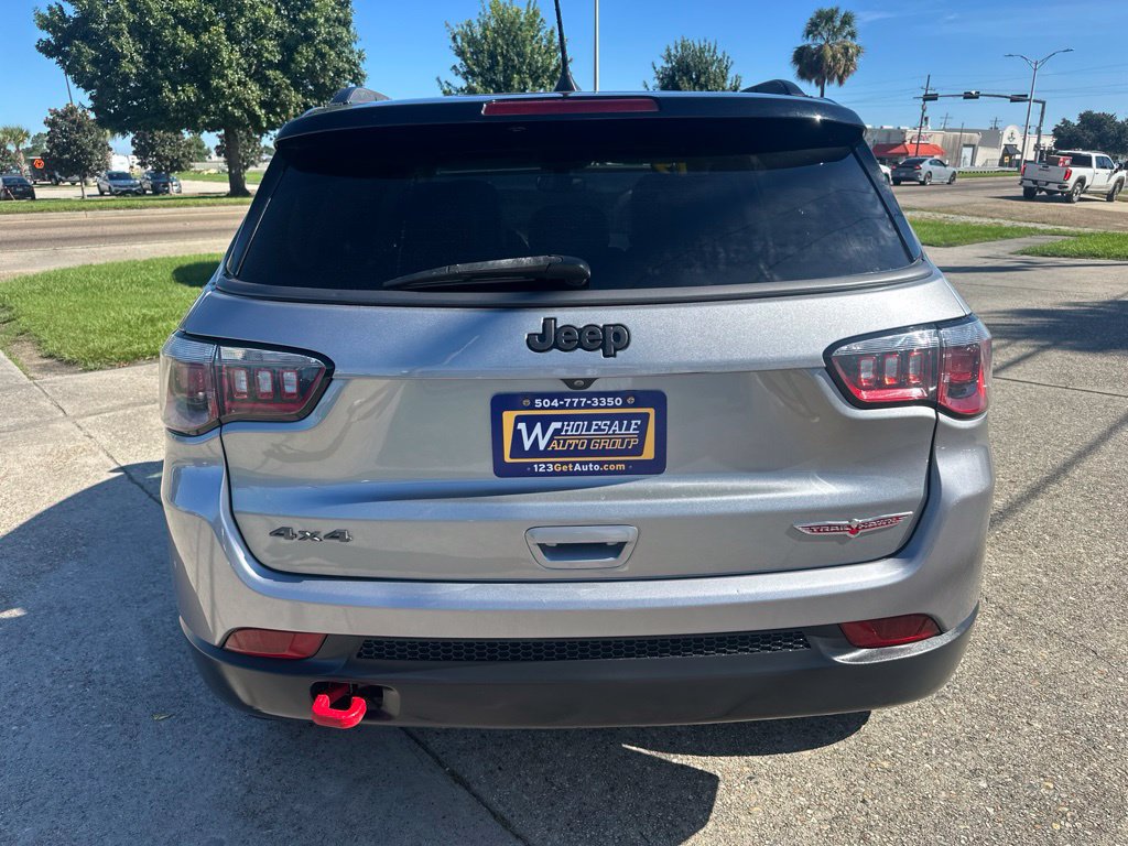 Used 2019 Jeep Compass Trailhawk AWD/4WD image 4