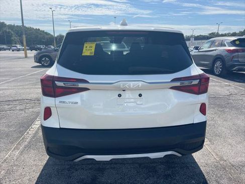 Used 2022 Kia Seltos LX AWD/4WD image 7