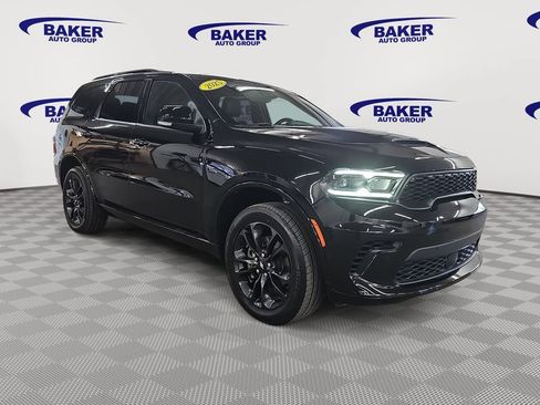 Used 2025 Dodge Durango GT AWD/4WD image 3