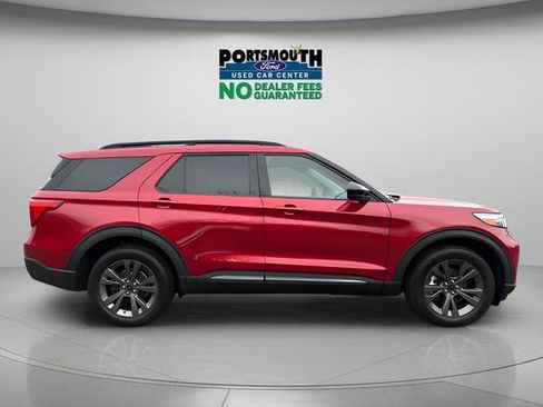 Used 2022 Ford Explorer XLT w/ Equipment Group 202A AWD/4WD image 6