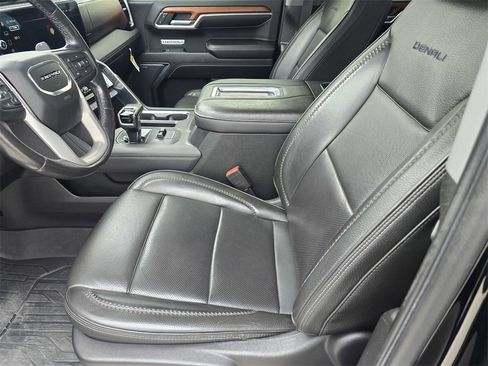 Used 2022 GMC Sierra 1500 Denali w/ Denali Reserve Package image 20