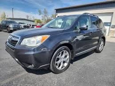 Used 2015 Subaru Forester 2.5i Premium w/ All-Weather Package AWD/4WD image 8
