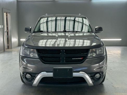 Used 2015 Dodge Journey Crossroad w/ Flexible Seating Group FWD image 2