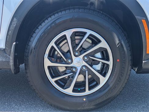 New 2025 Mitsubishi Eclipse Cross ES image 11