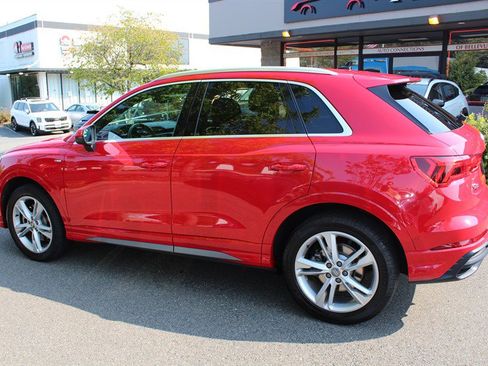 Used 2020 Audi Q3 2.0T Prestige w/ Prestige Package image 3