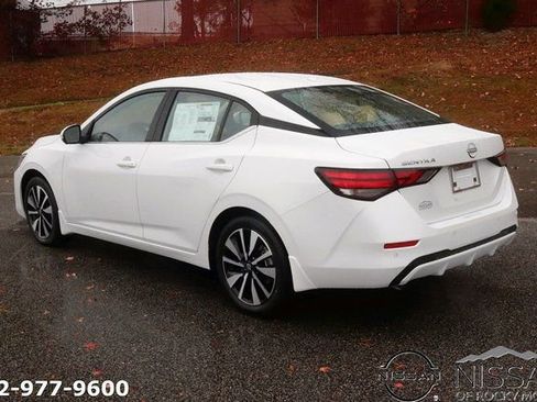 New 2025 Nissan Sentra SV w/ SV Premium Package FWD image 5