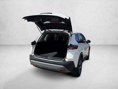 Used 2023 Nissan Rogue SV AWD/4WD image 7