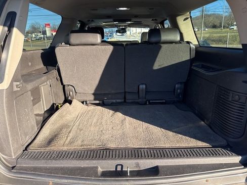 Used 2007 Chevrolet Suburban LTZ w/ LTZ Preferred Equipment Group image 10