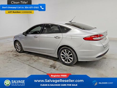 Used 2017 Ford Fusion SE FWD image 3