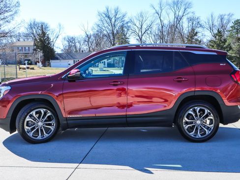 Used 2020 GMC Terrain SLT w/ Preferred Package image 4