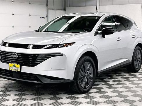 Used 2025 Nissan Murano SL image 12